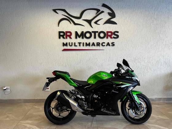 KAWASAKI NINJA 300 